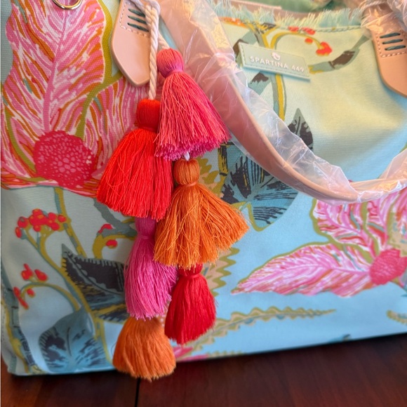 Spartina 449 Tropical Floral Tote - Picture 6 of 12